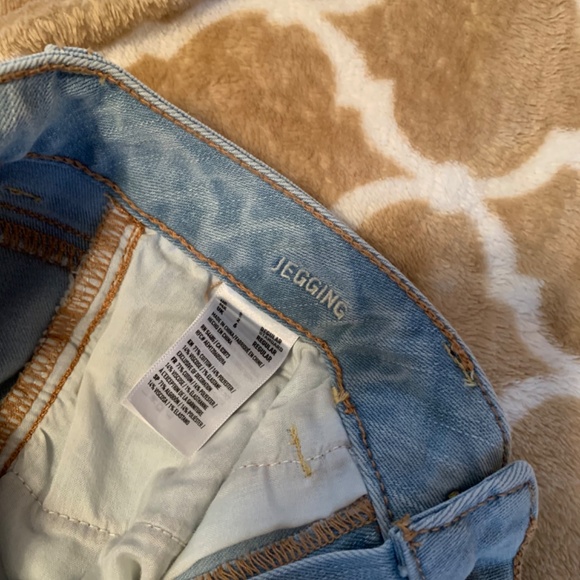 American eagle light wash skinny jeans jegging - Picture 4 of 5